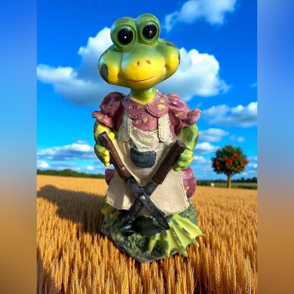Vintage Spotted Bullfrog Farmer And Wife Garden Frog Statues 7 Inches High - Picture 6 of 12